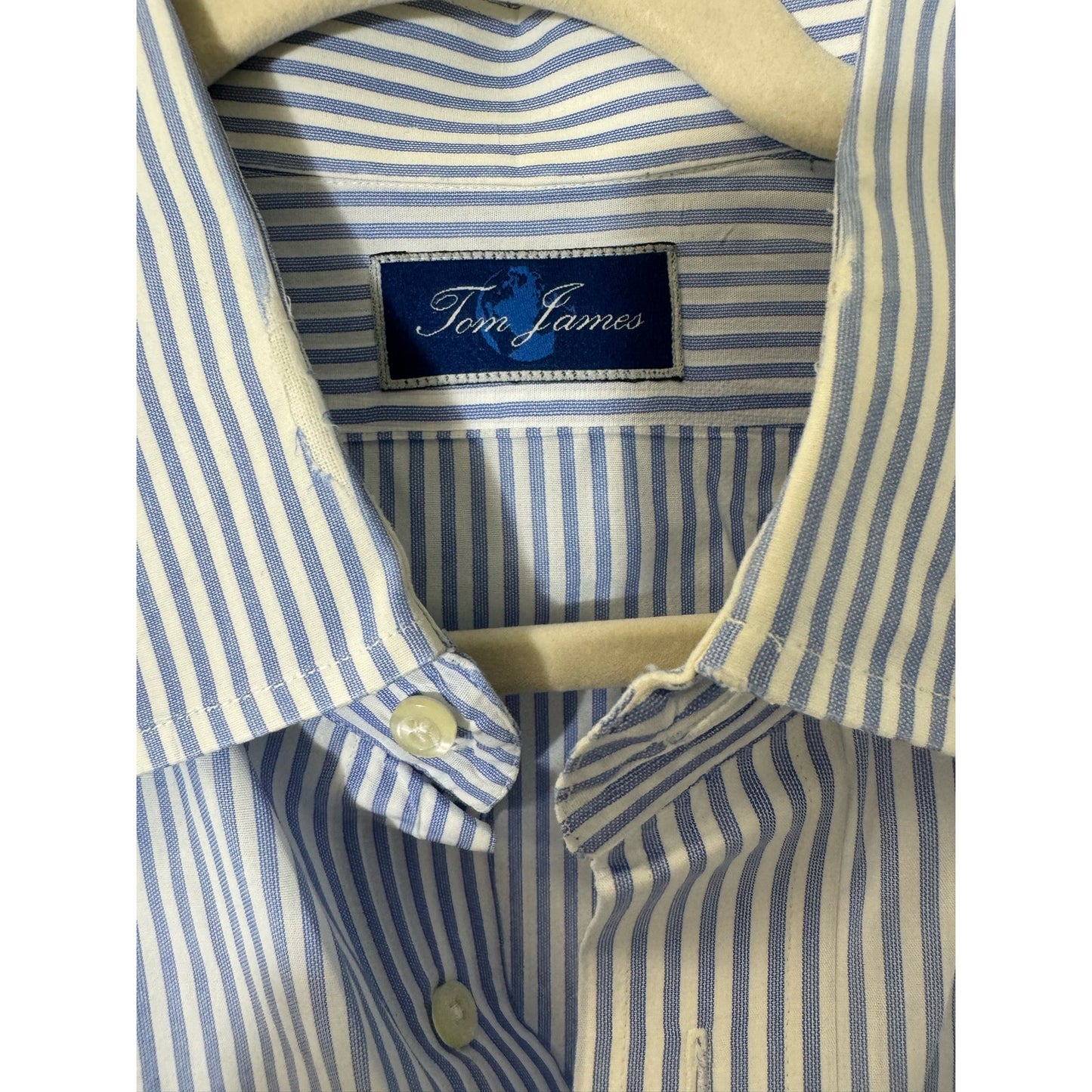 Men's Tom James Blue and White Pin Stripe Button Down Long Sleeve Shirt Sz 18-36/37