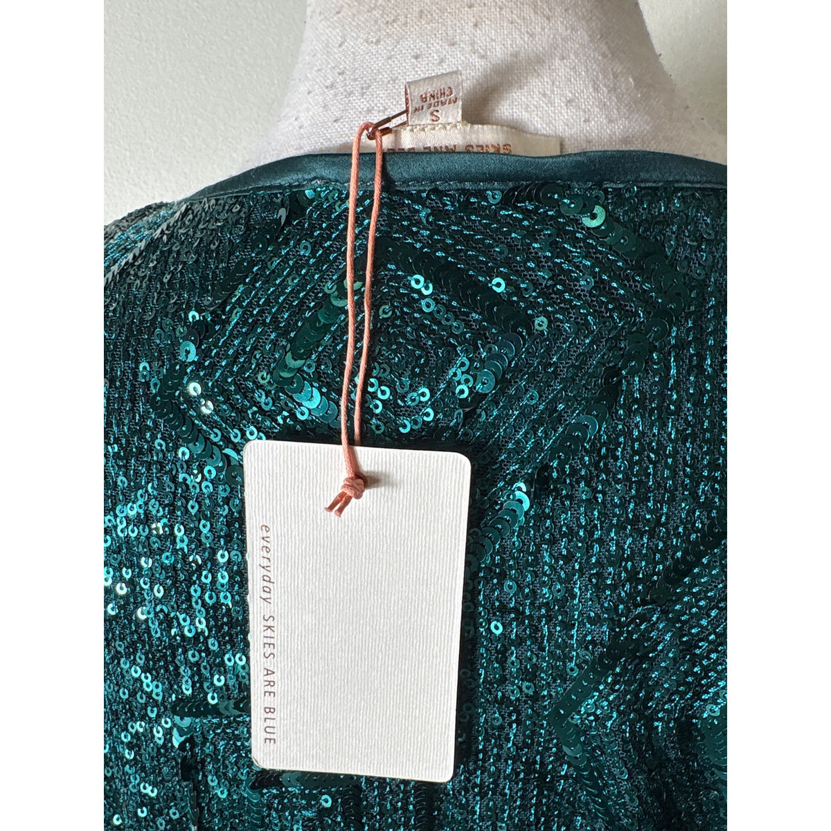 NWT Skies are Blue Emerald Green Half Sleeve Sequin Top Sz S