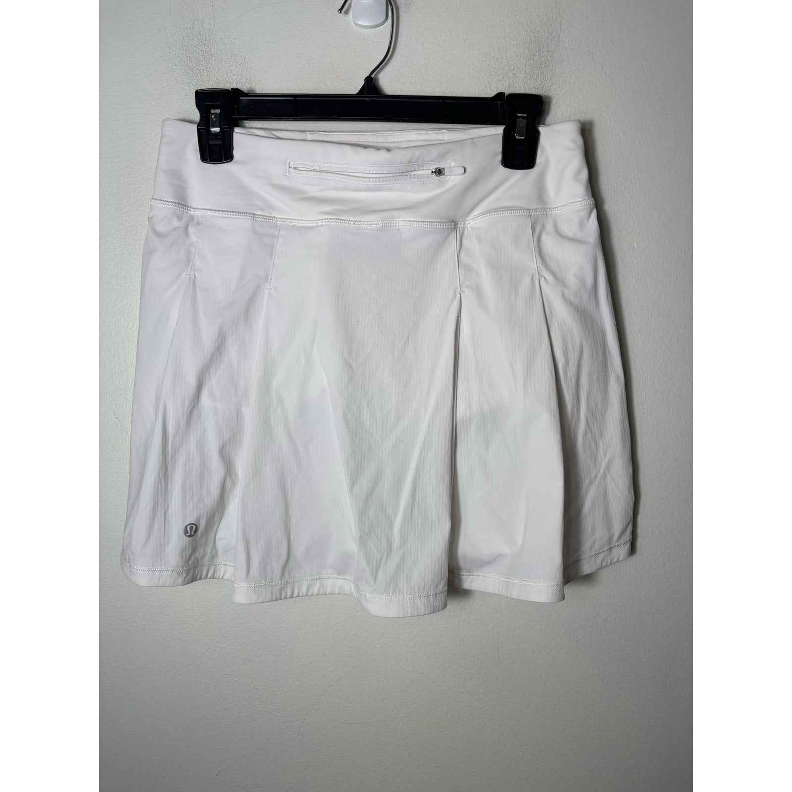 Lululemon Crisp White Athletic Skirt Sz 6