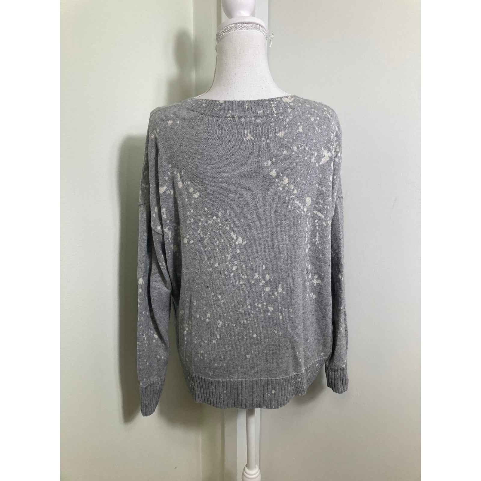 Lisa Todd Gray with White Flecks Sweater Sz M
