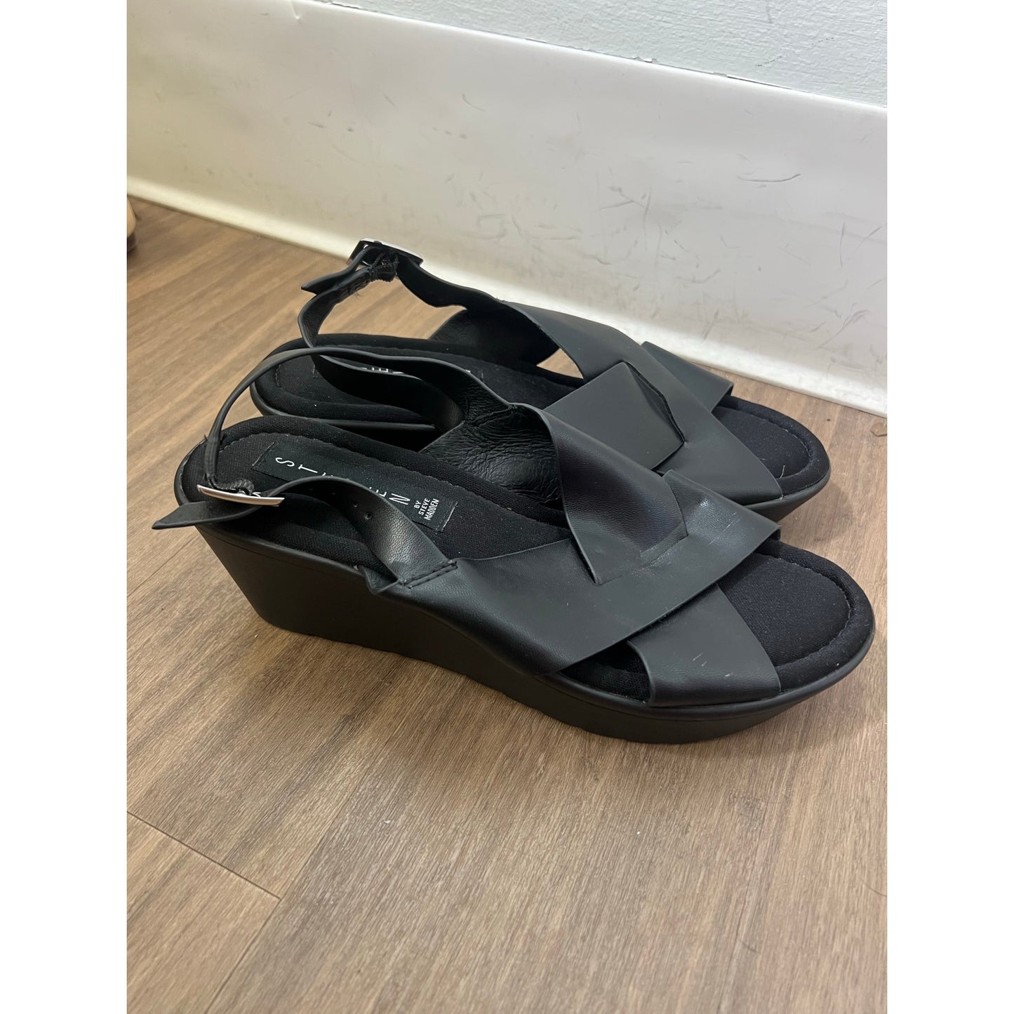 Steven by Steve Madden Black Criss Cross Wedges Sz 8