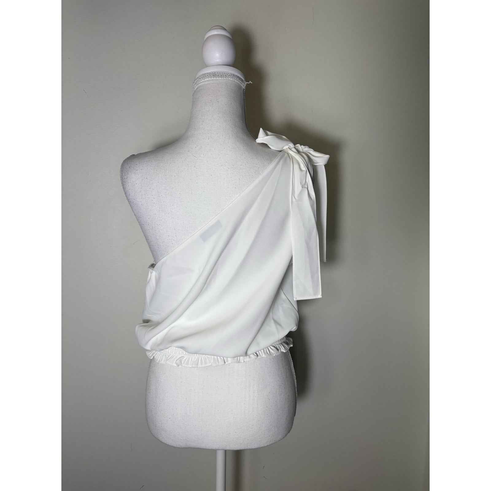 Amanda Uprichard White One Shoulder Cropped Smocked Waist Blouse Sz M