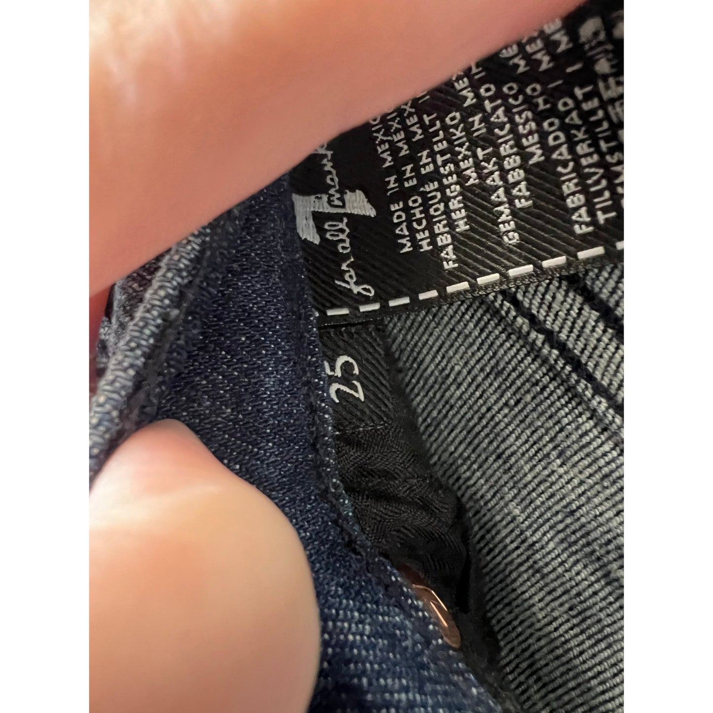 7 For All Mankind "Ankle Guenevere" Sz 25