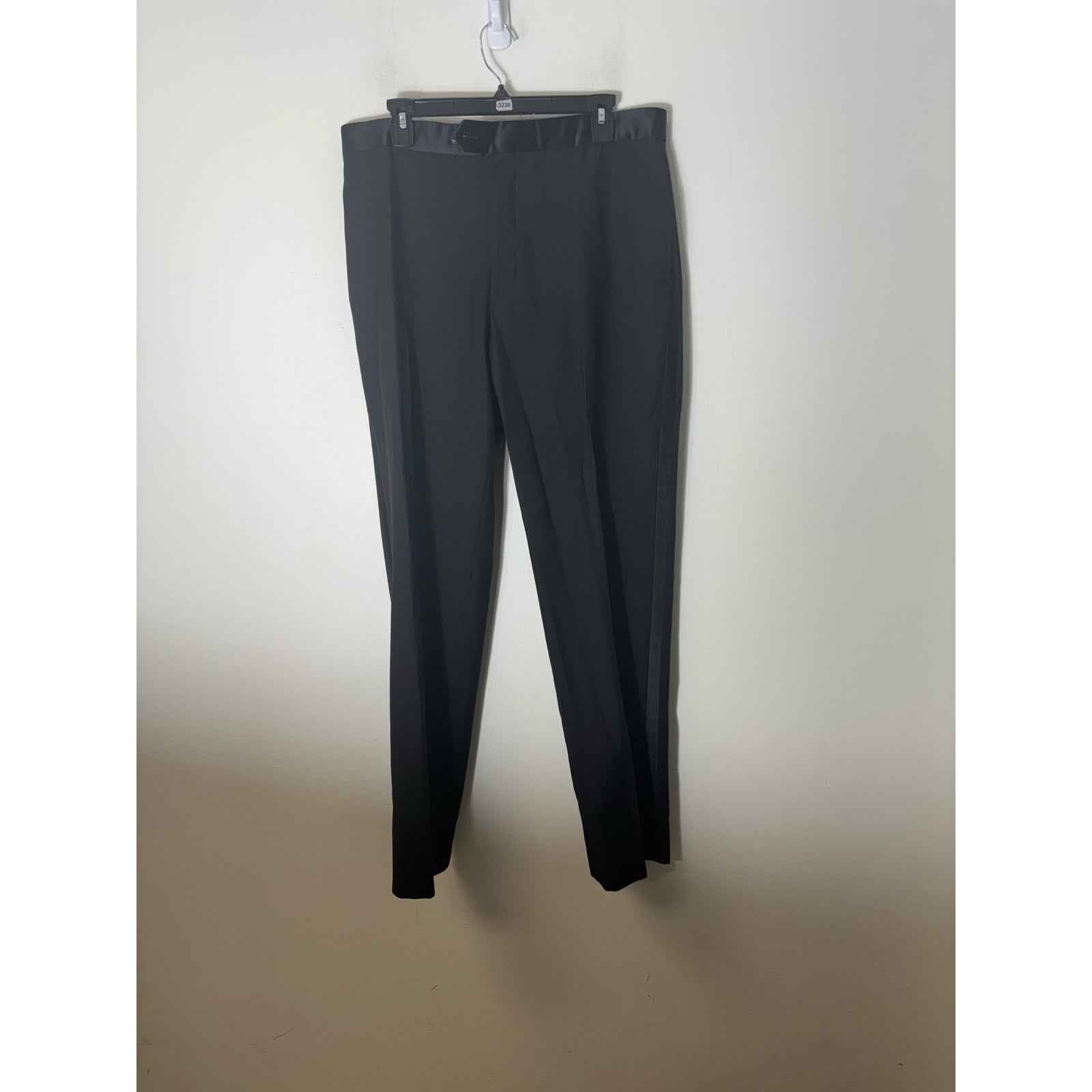 Jos A Bank Mens Tuxedo Jacket Sz 44 and Pants Sz 42x36