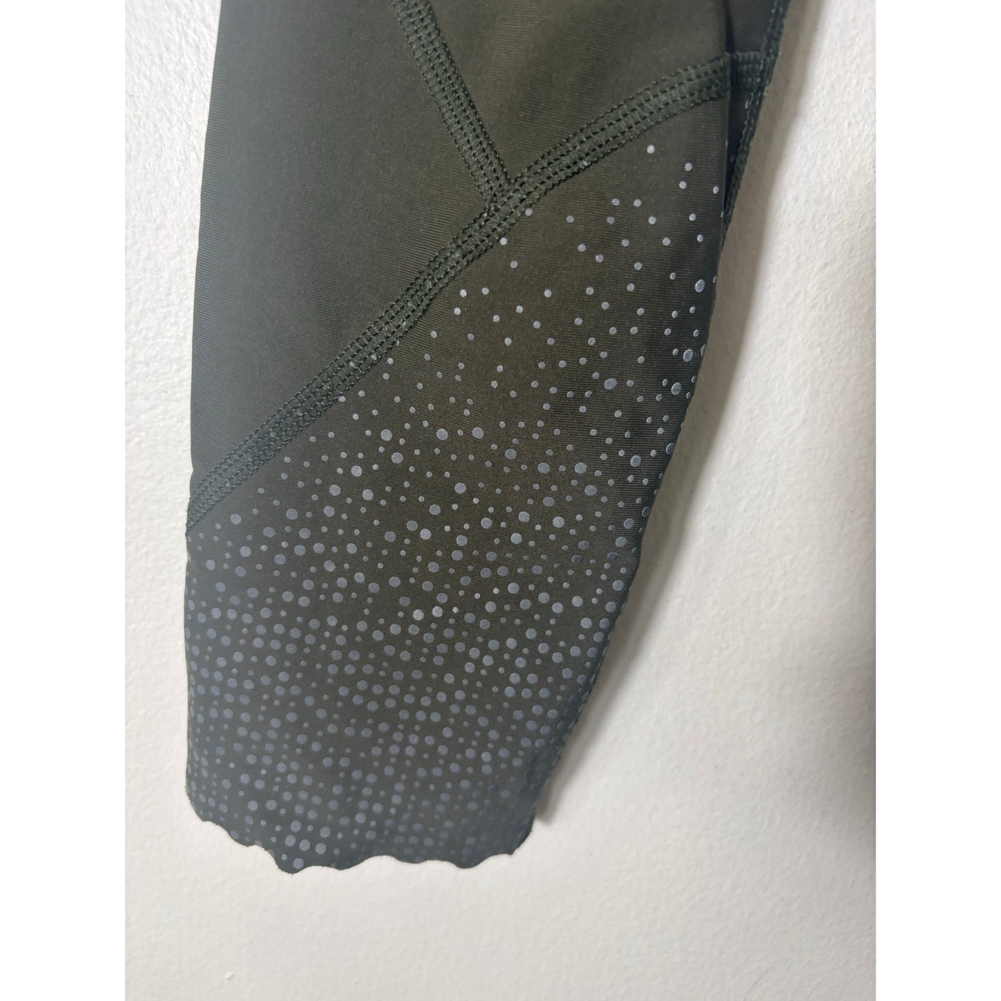 Lululemon Army Green Leggings Sz 6