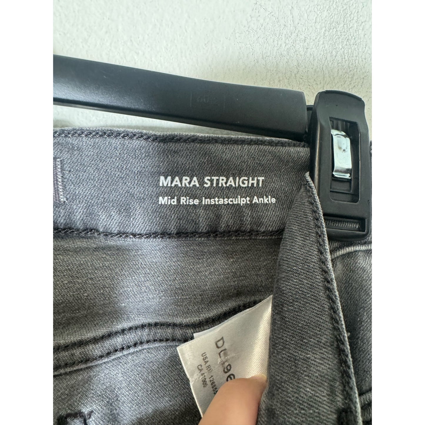 DL1961 Faded Gray Mid-Rise Instasculpt Mara Straight Ankle Jeans Sz 26