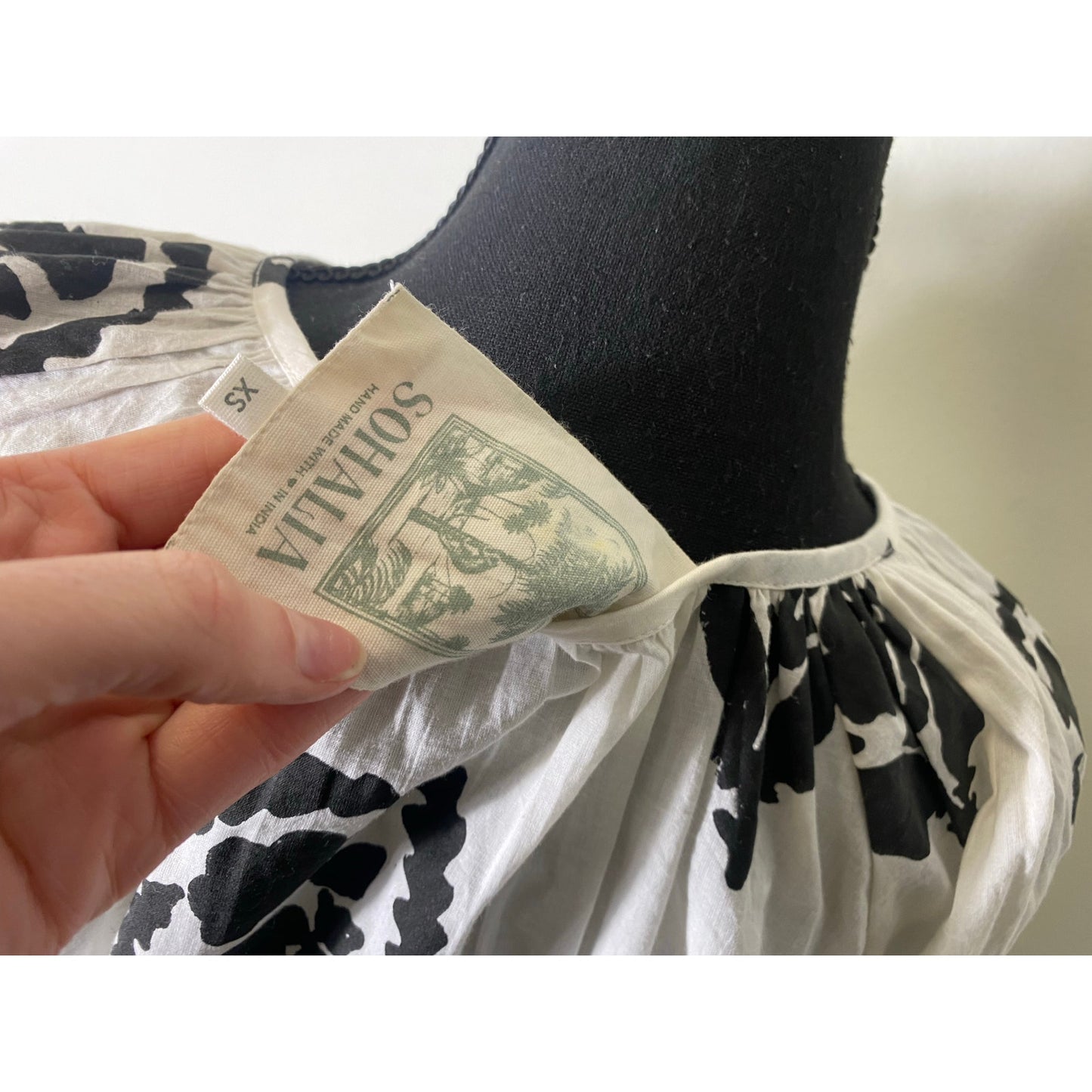 Sohalia White/Black Block Print Cotton Top Sz XS