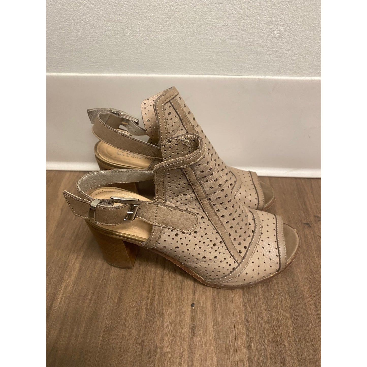 Cleere Closet | New & Used Designer Clothing, Shoes, Bags & Jewelry for All