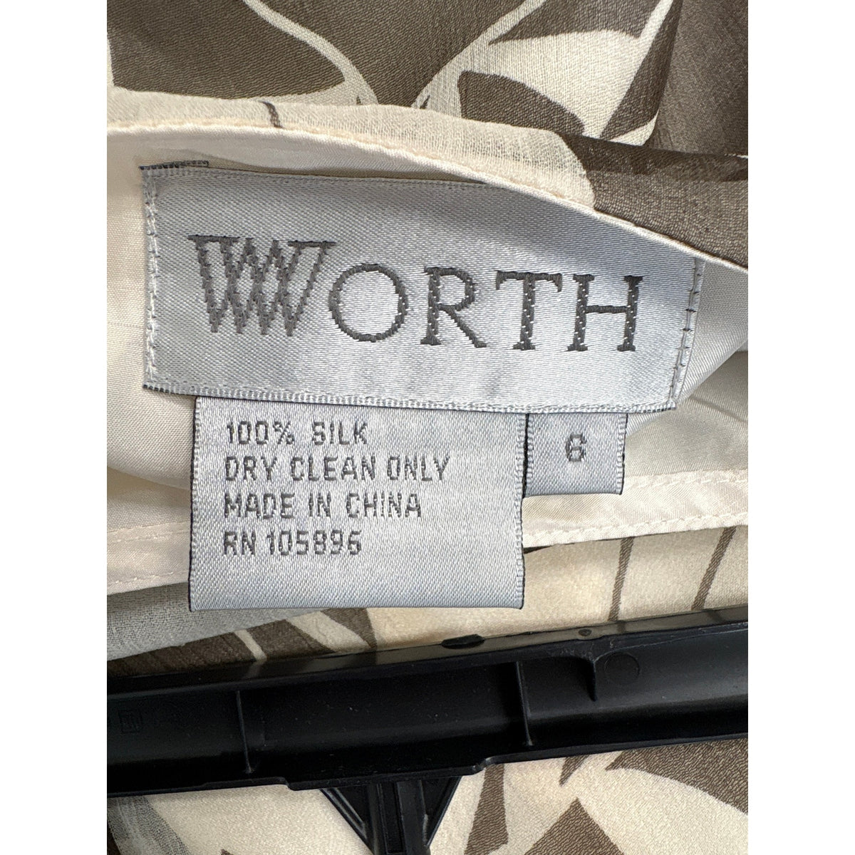 Worth Gray and Off White Floral Silk Knee Length Skirt Sz 6