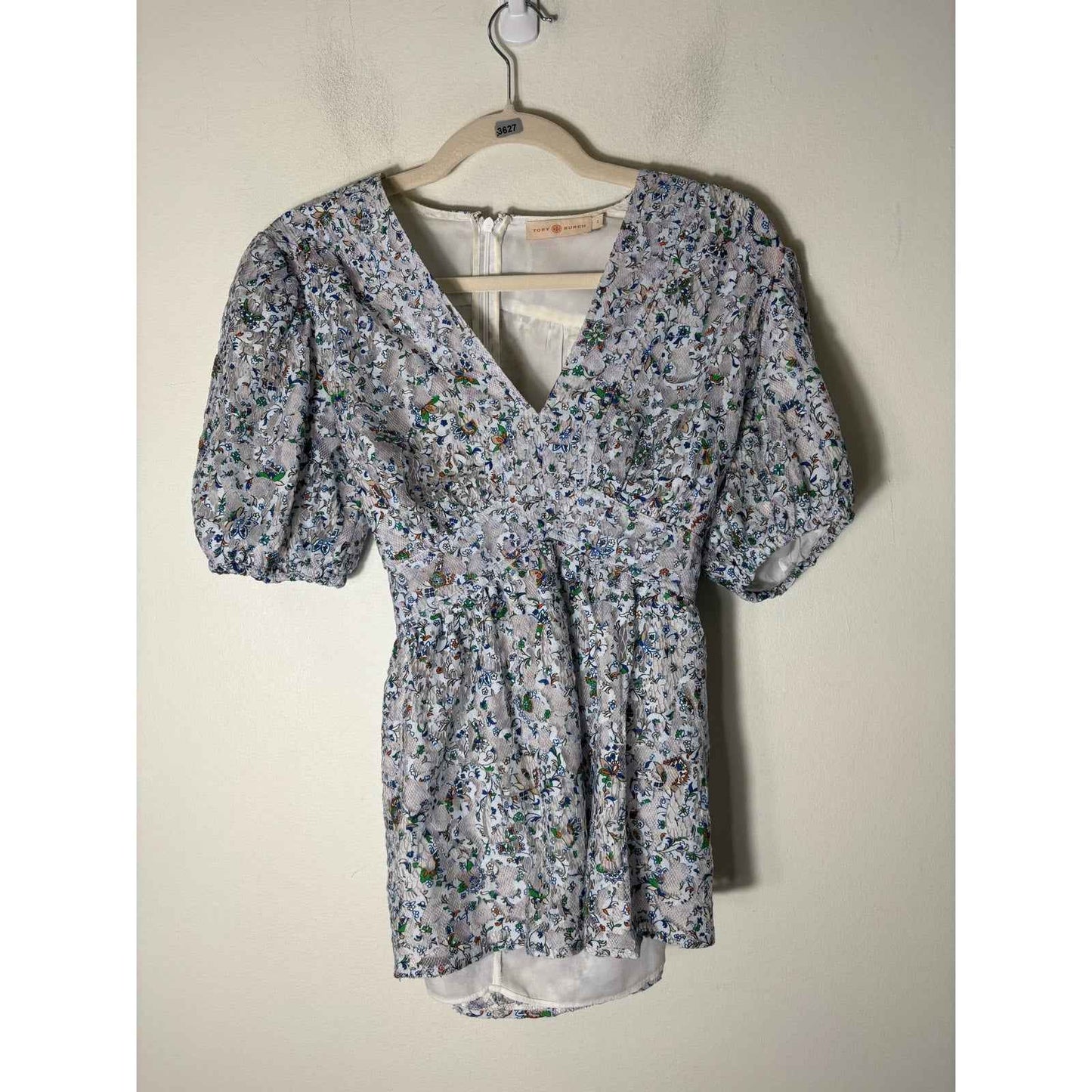 Tory Burch Gray Puff Sleeve Fitted V-Neck Top Sz 2