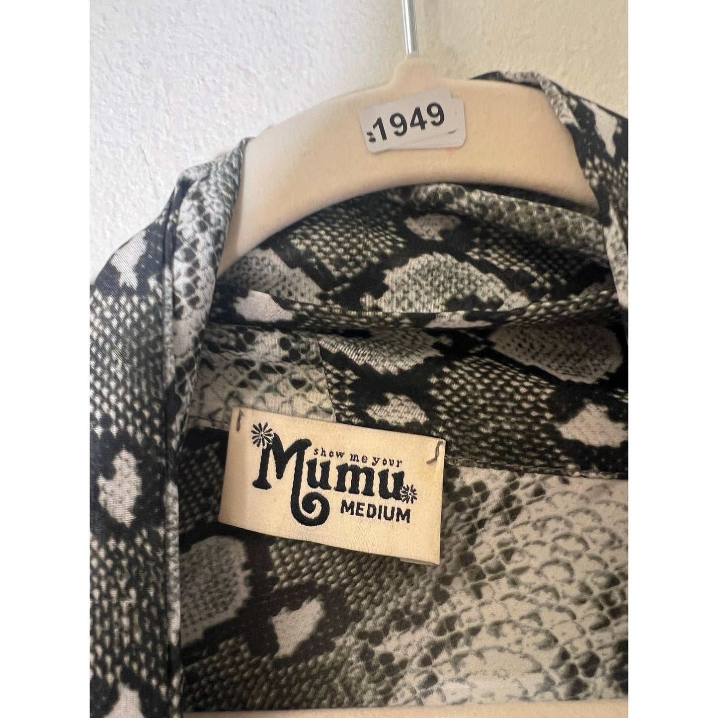 Show Me Your Mumu Gray Snakeskin Semi Sheer 3/4 Sleeve Sz M