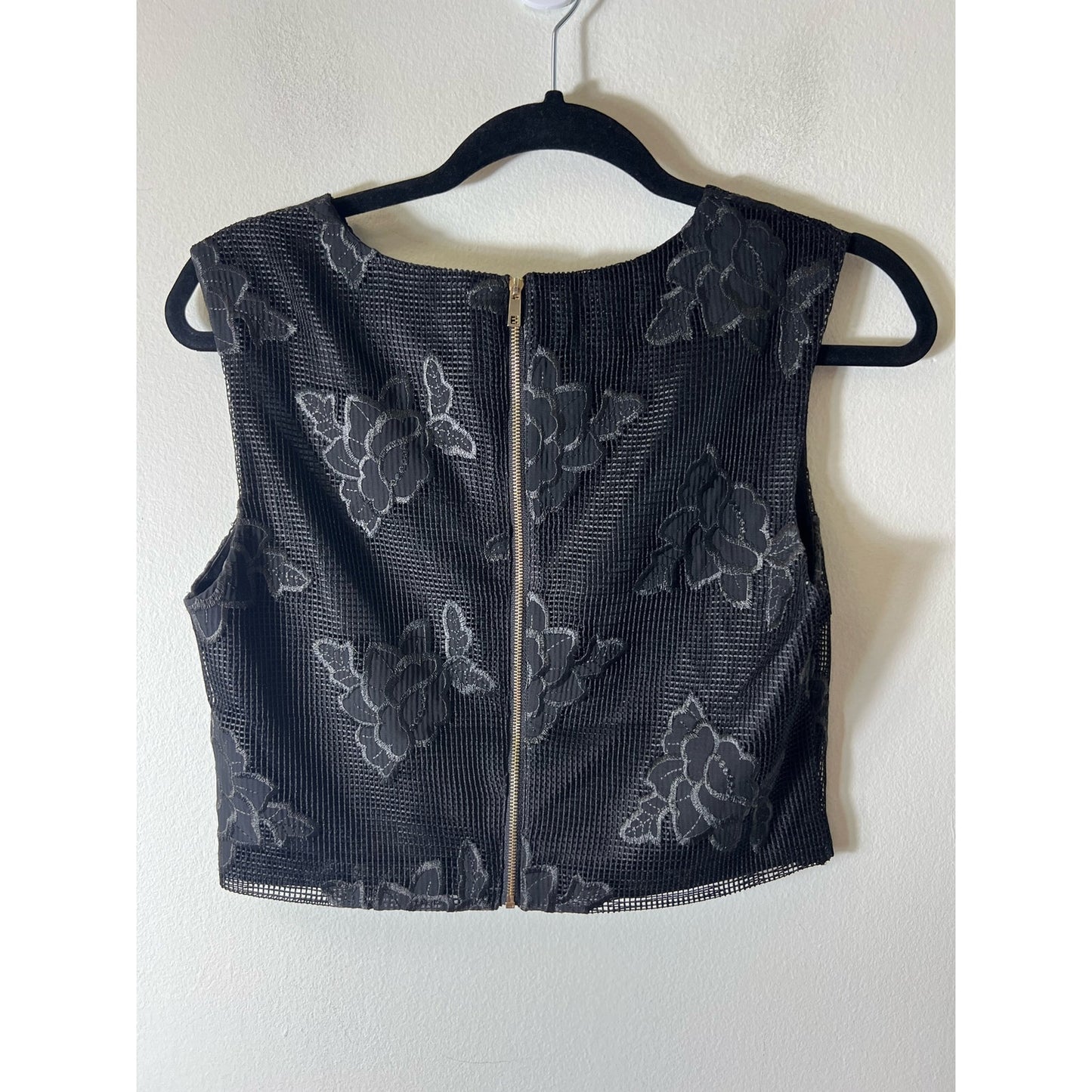 Ali and Jay Black Lace Top Sz S