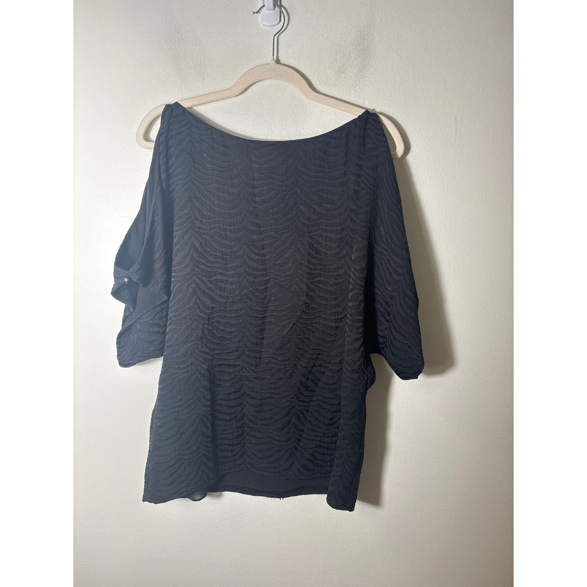 Rebecca Taylor Black Cold Shoulder Short Sleeve Textured top Sz 6