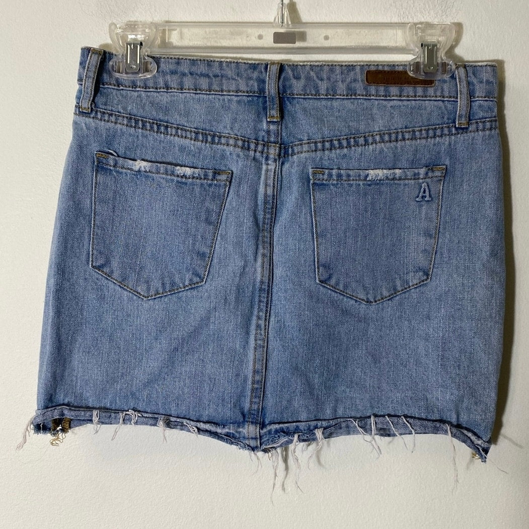 Articles of Society Denim Blue Mini Skirt Sz 25/2