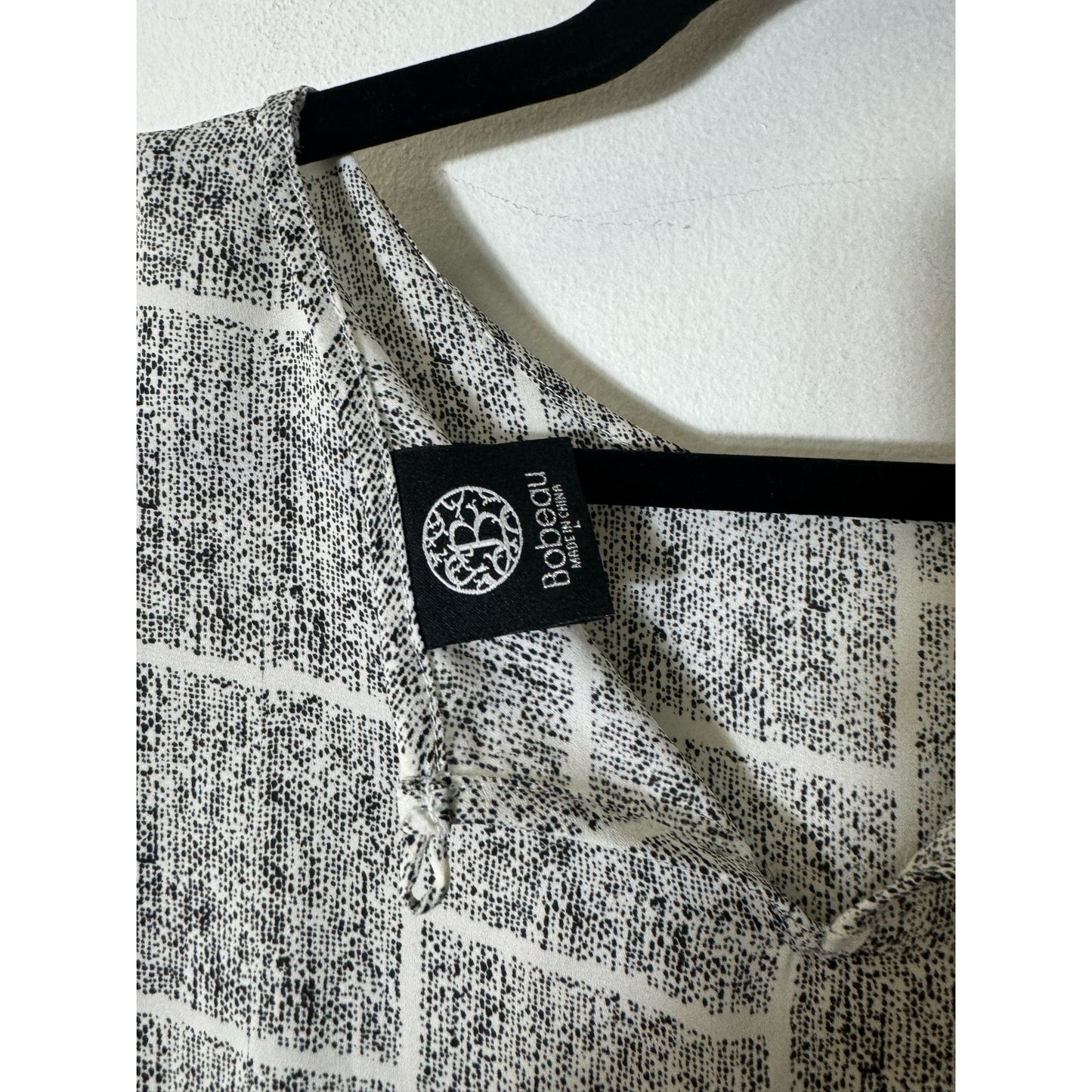 Bobeau Black White Rayon Short Sleeve Blouse Sz L