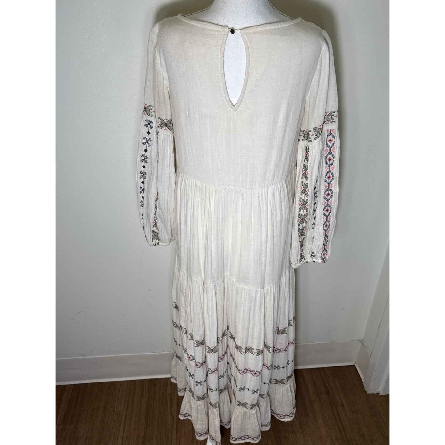Anthropologie Off White Long Sleeve Embroidered Cotton Maxi Dress Sz 6
