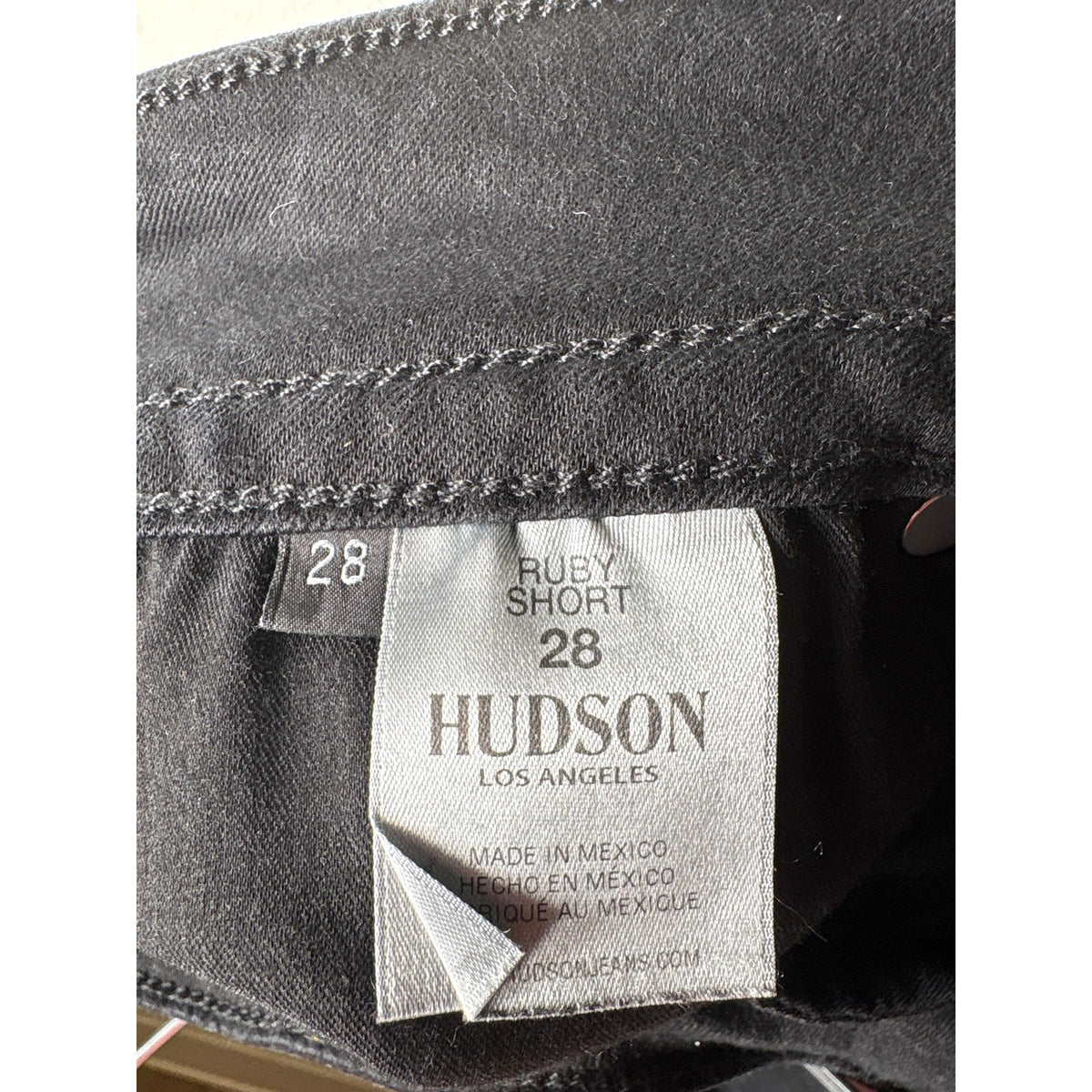 Hudson Black Ruby Short Sz 28