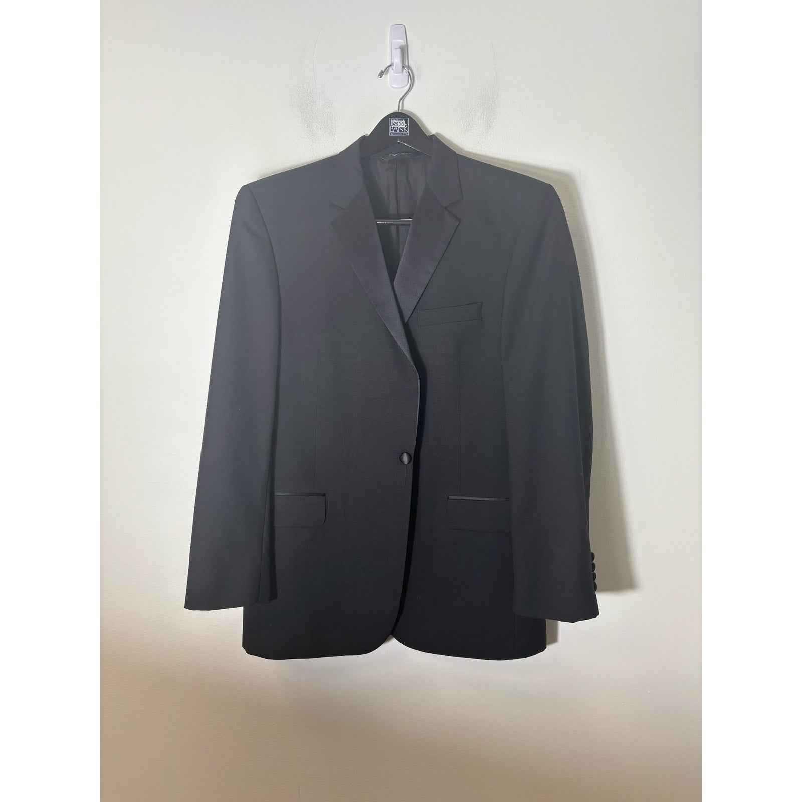 Jos A Bank Mens Tuxedo Jacket Sz 44 and Pants Sz 42x36