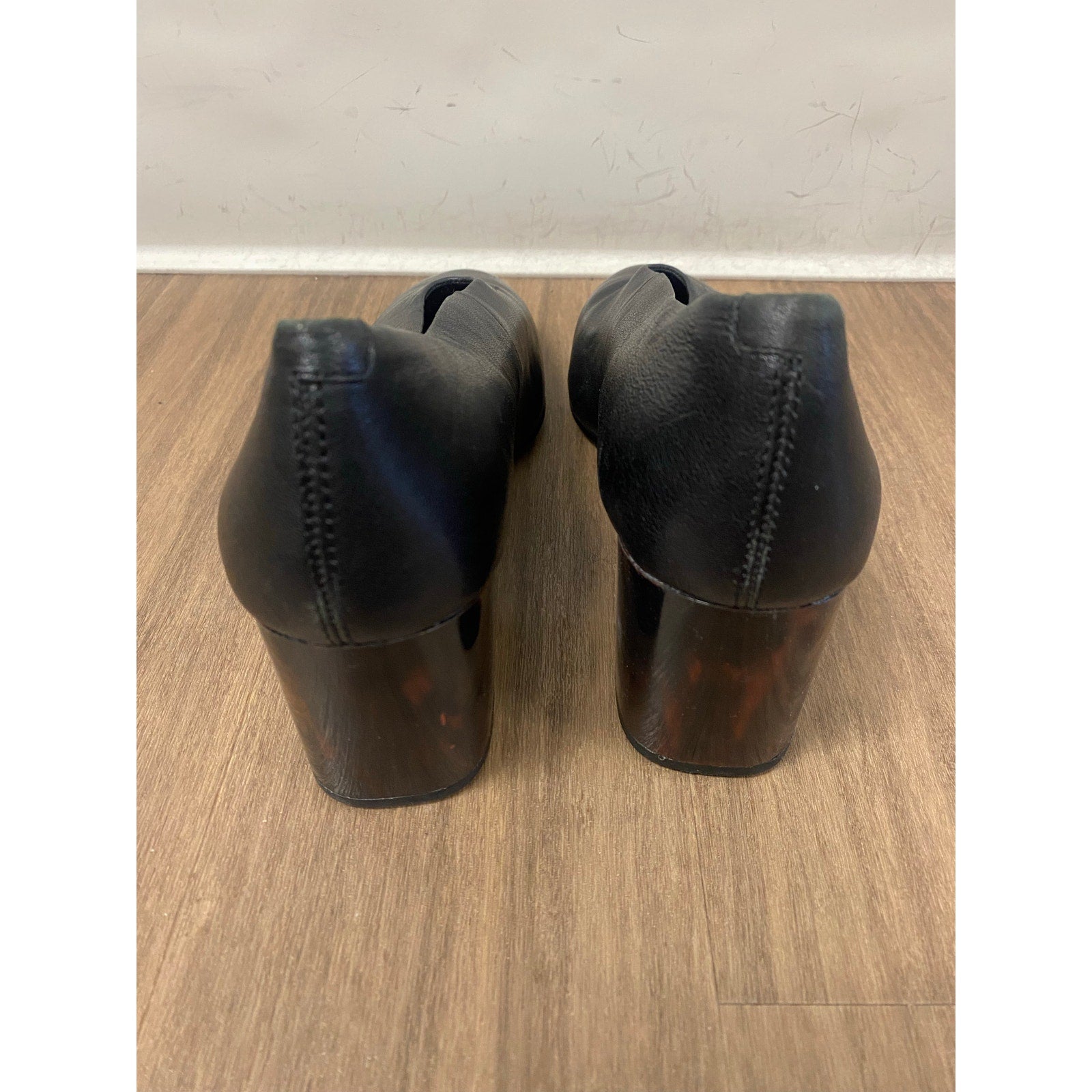 Cleere Closet | New & Used Designer Clothing, Shoes, Bags & Jewelry for All