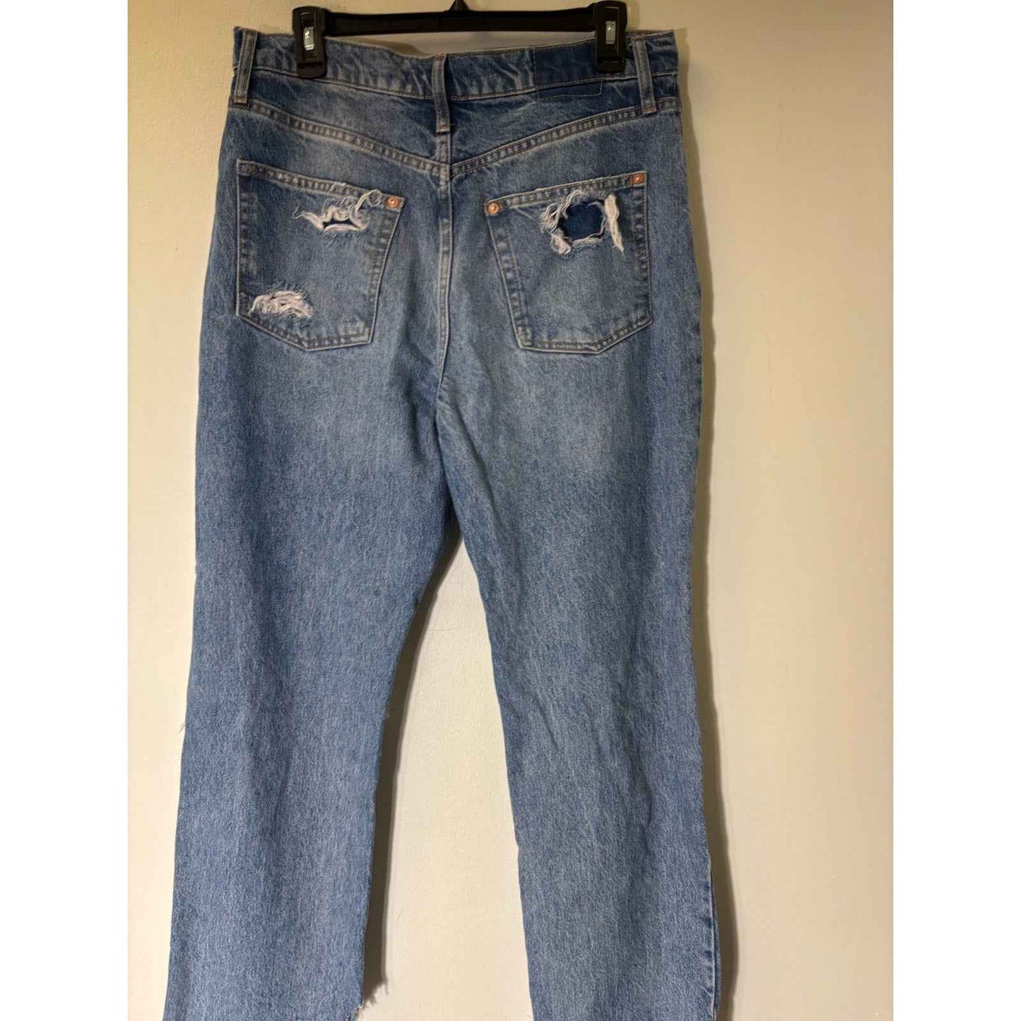 Woman's Bundle of 4. Jeans, Cut Offs and Tank Sz 8
