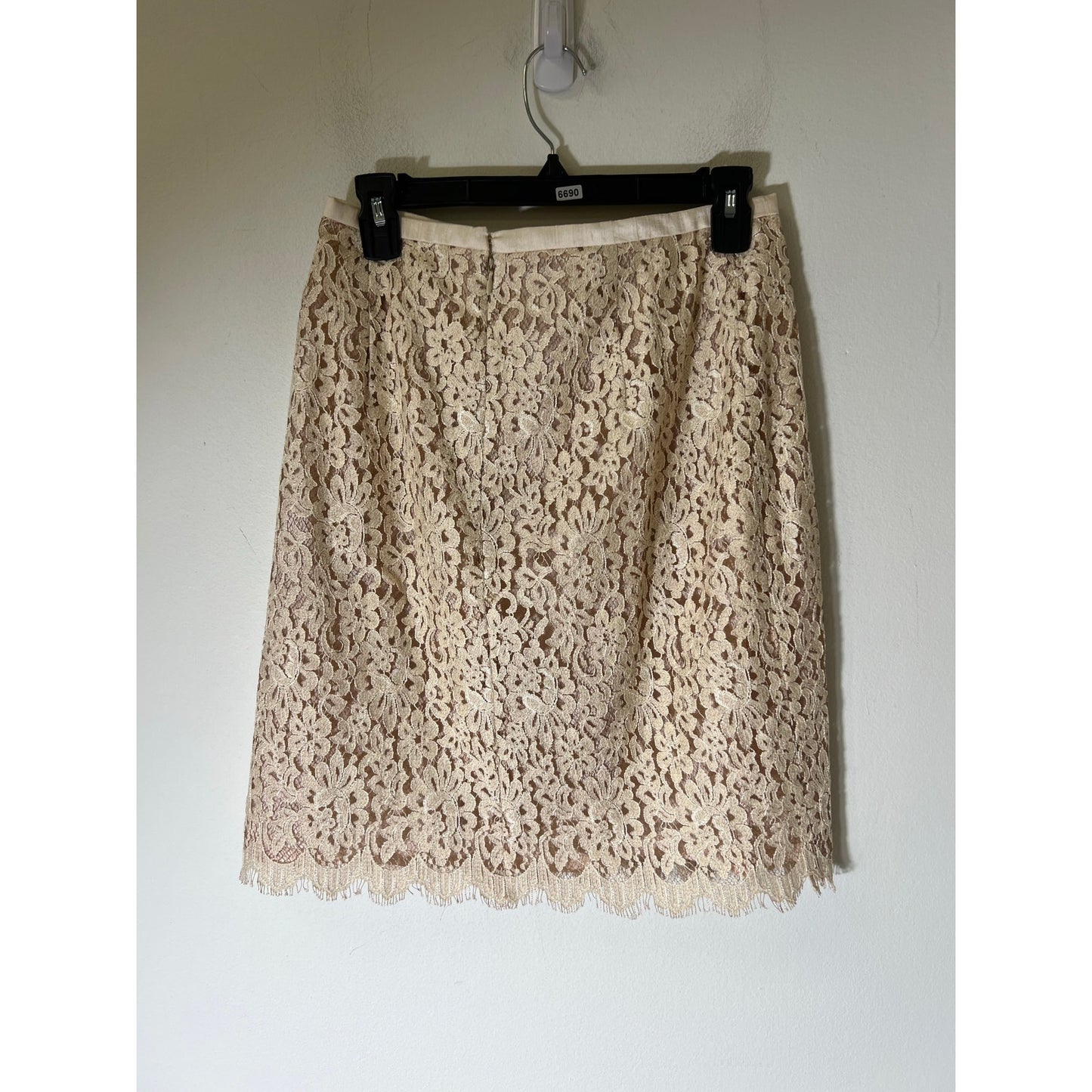 Maggy London Cream Silk Jacket and Lace Skirt Suit Sz 10