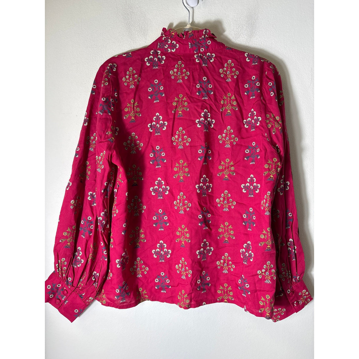 Laroque original red floral button down Sz M