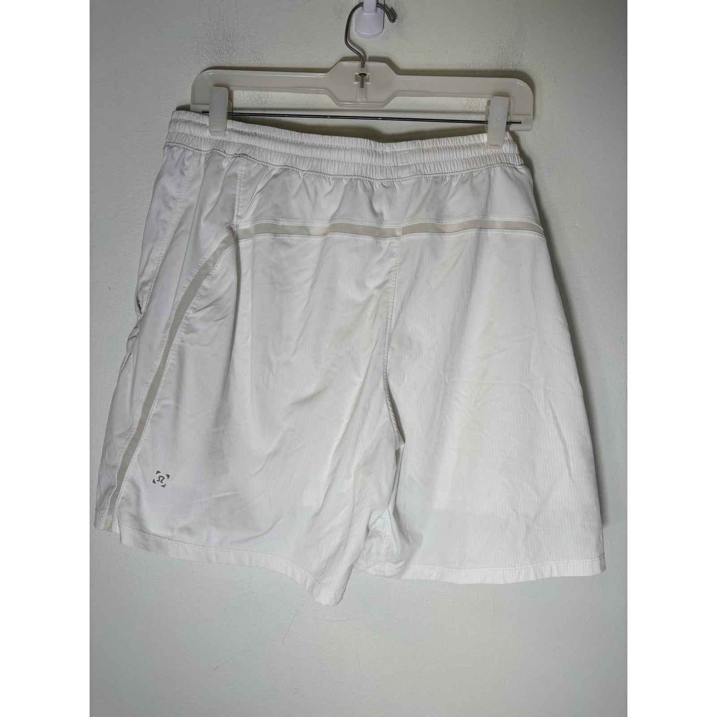 Mens Lululemon White Athletic Shorts Sz XL