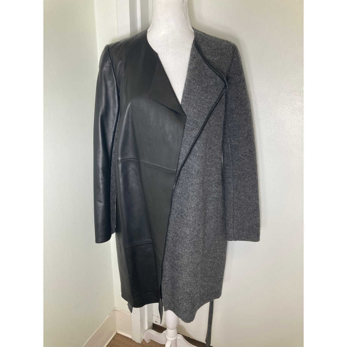 Lafayette Gray and Black Wool and Leather Mixed Media Jacket Sz P (Small)