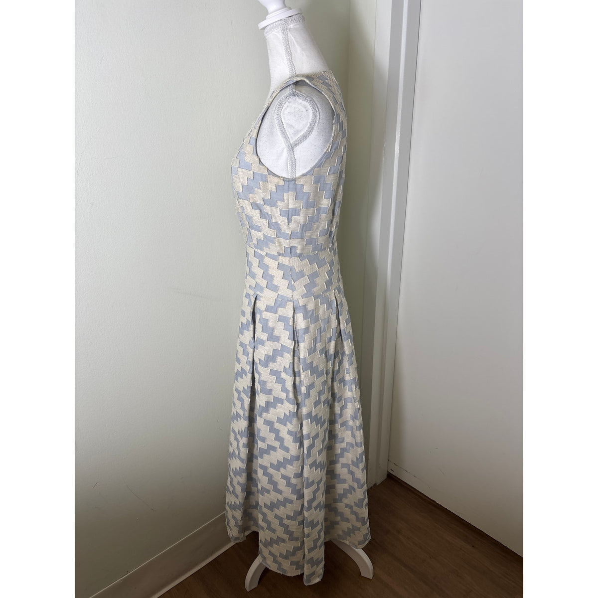 Hunter Bell Light Blue and White Sleeveless A Line Zip Dress Sz 4