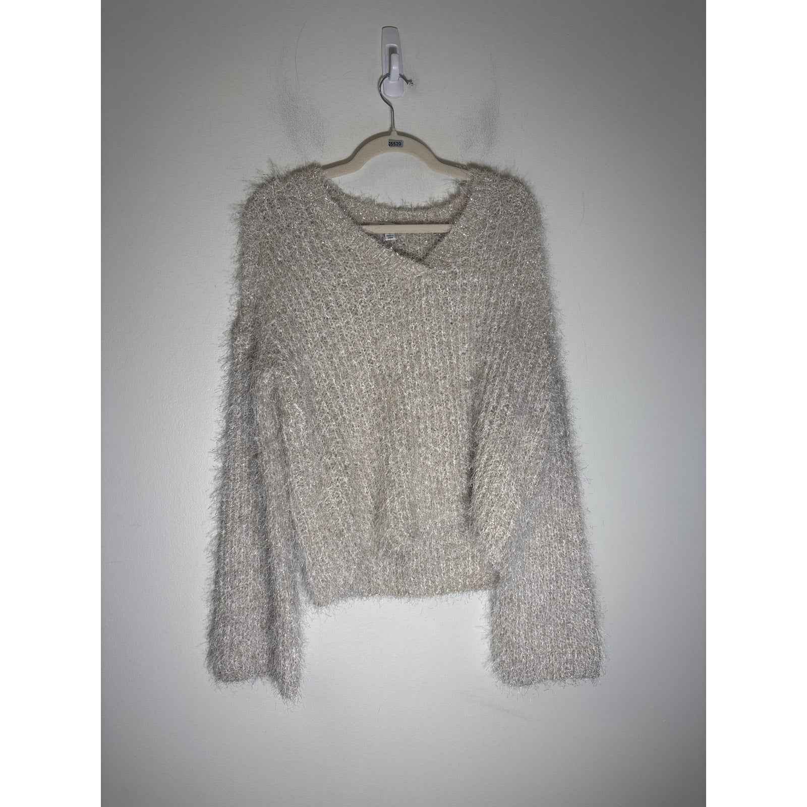She and Sky White Metallic Long Sleeve Cropped V-Neck Sweater Sz L