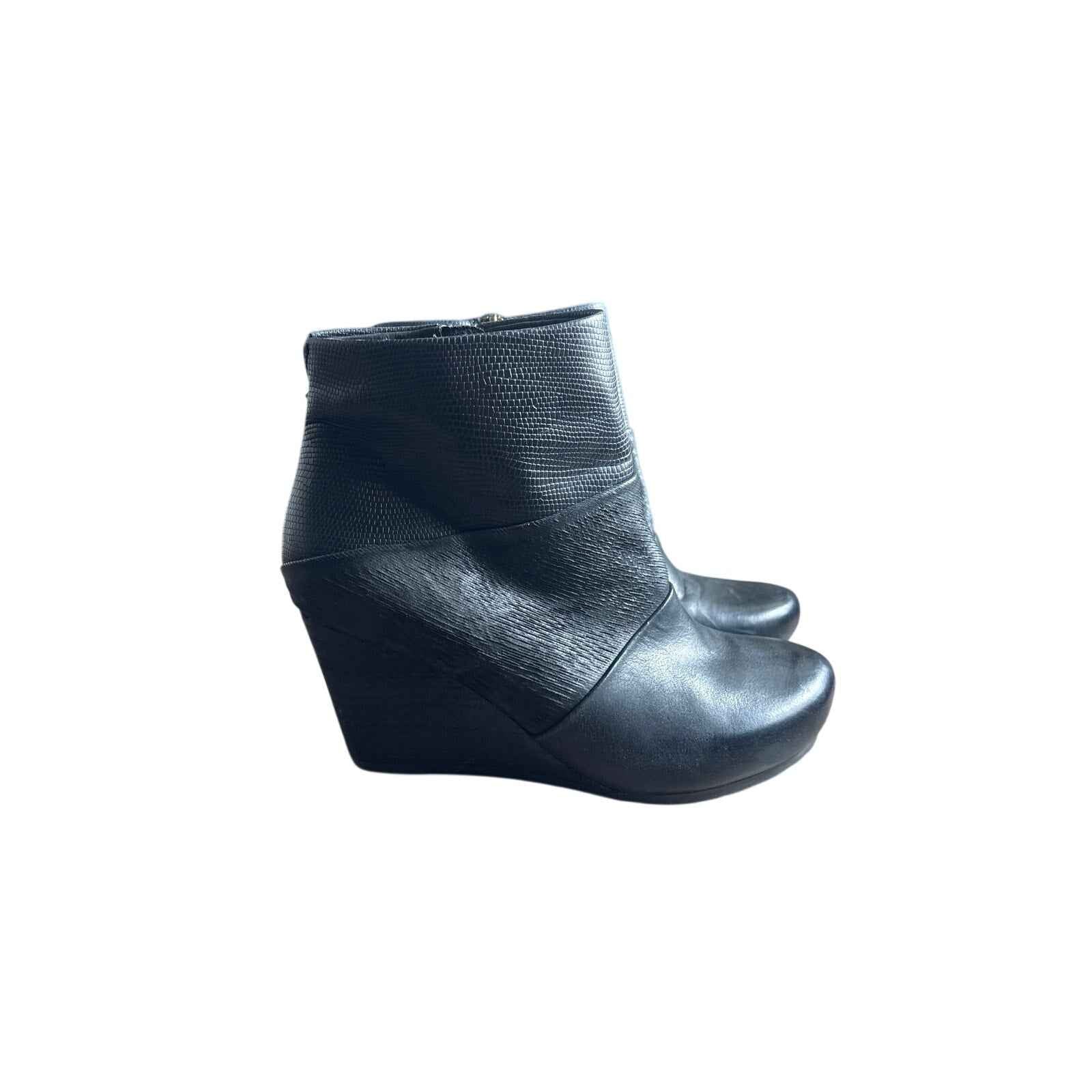 OTBT Black Leather Wedge Booties Sz 8