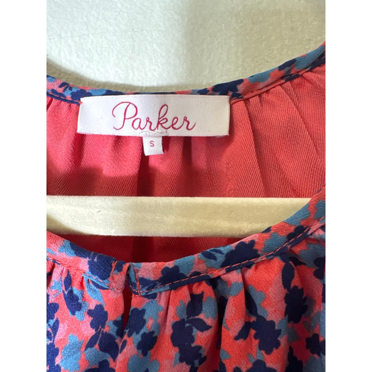 Parker Pink Blue Floral Cold Shoulder Half Sleeve Key Hole Top Sz S