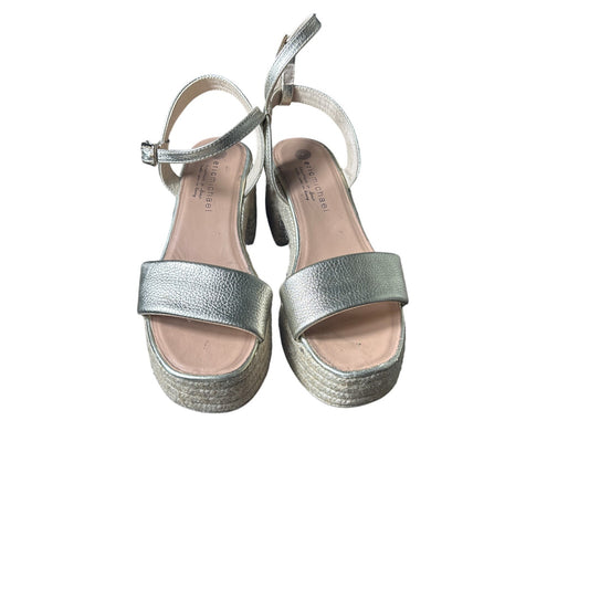 eric Michael Gold Strap Wedges Sz 8.5