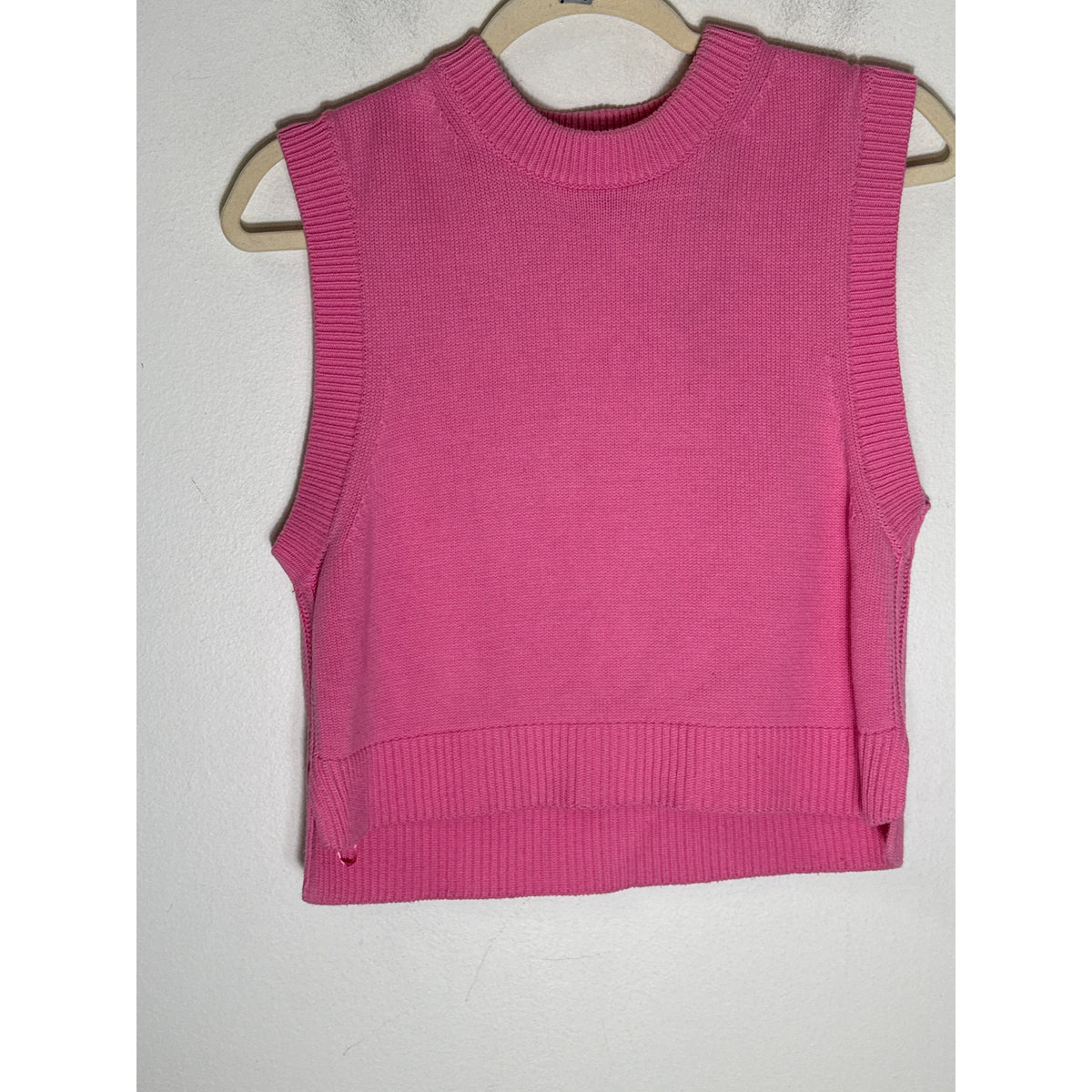 French Connection Classic Pink Sleeveless Cropped Knit Sz M