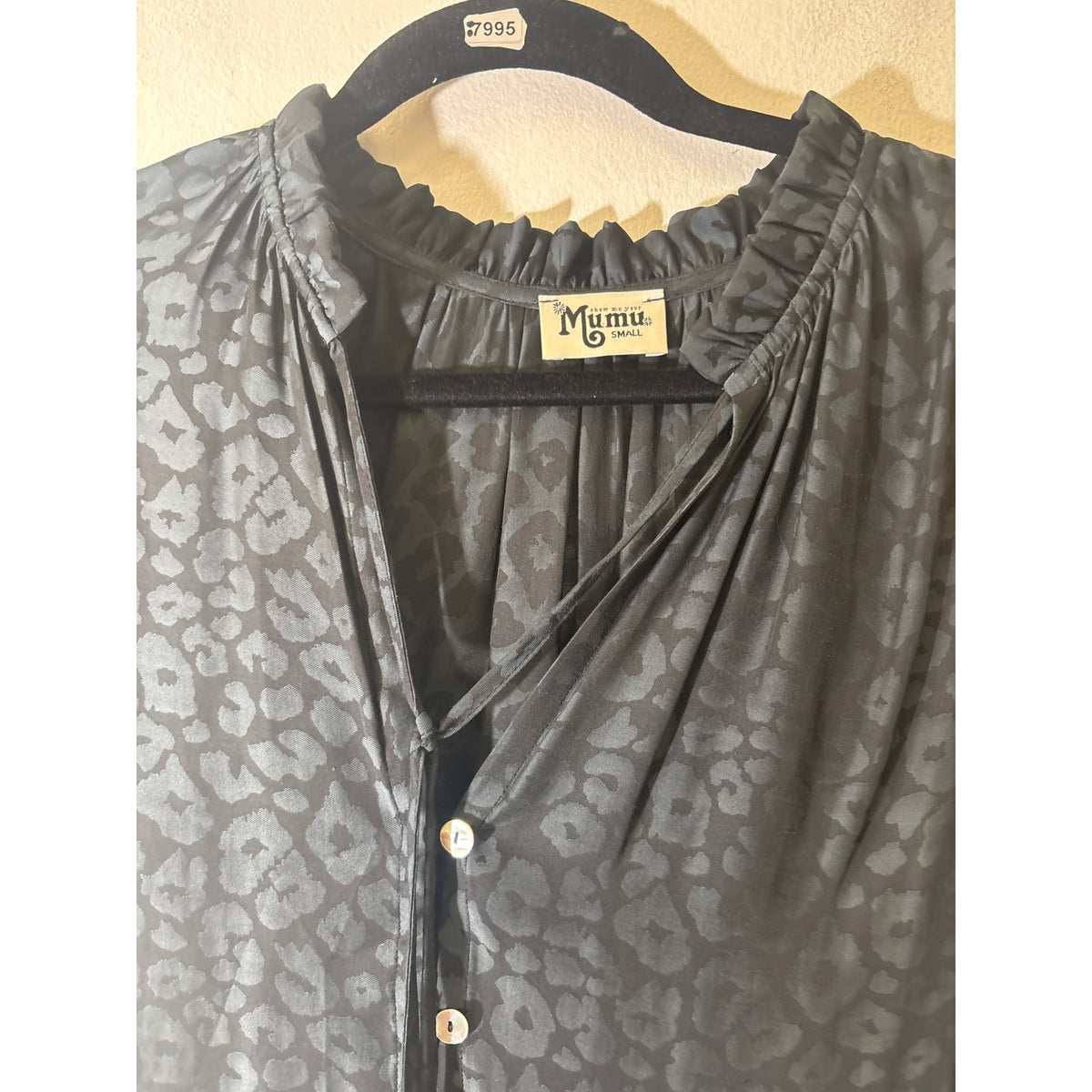 Show Me Your Mumu Black Cheetah Print Long Sleeve Button Up Shirt Sz S