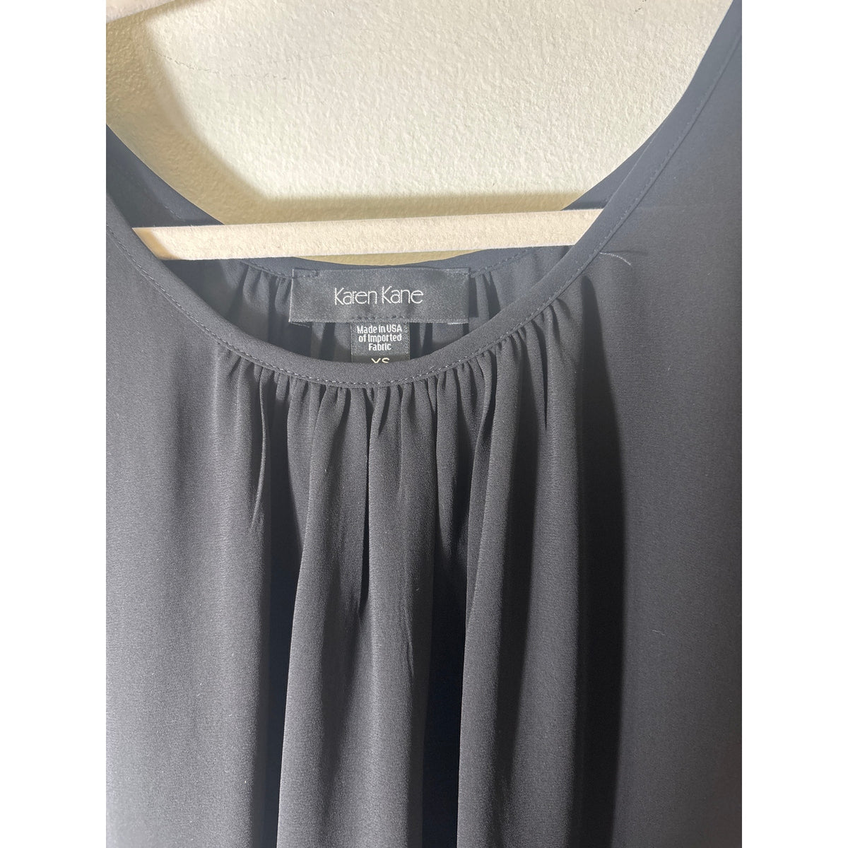 Karen Kane Black Flutter Sleeve Top Sz XS