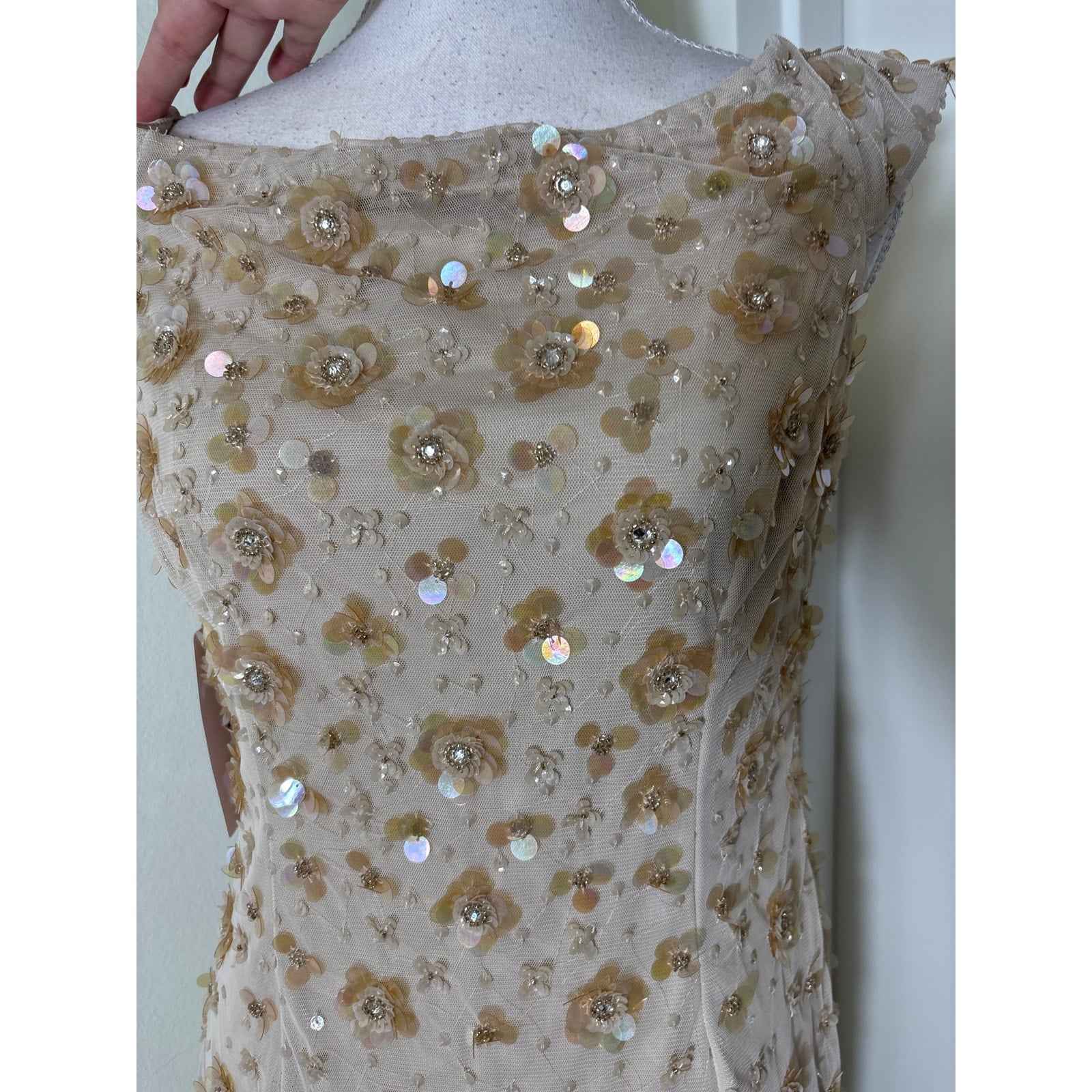 NWT Adrianna Papell Champagne Off the Shoulder Beaded Column Gown Sz 8