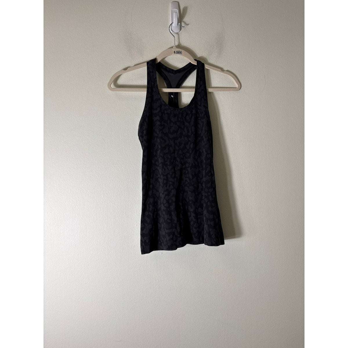 Lululemon Black Animal Print Racerback Athletic Top Sz 6