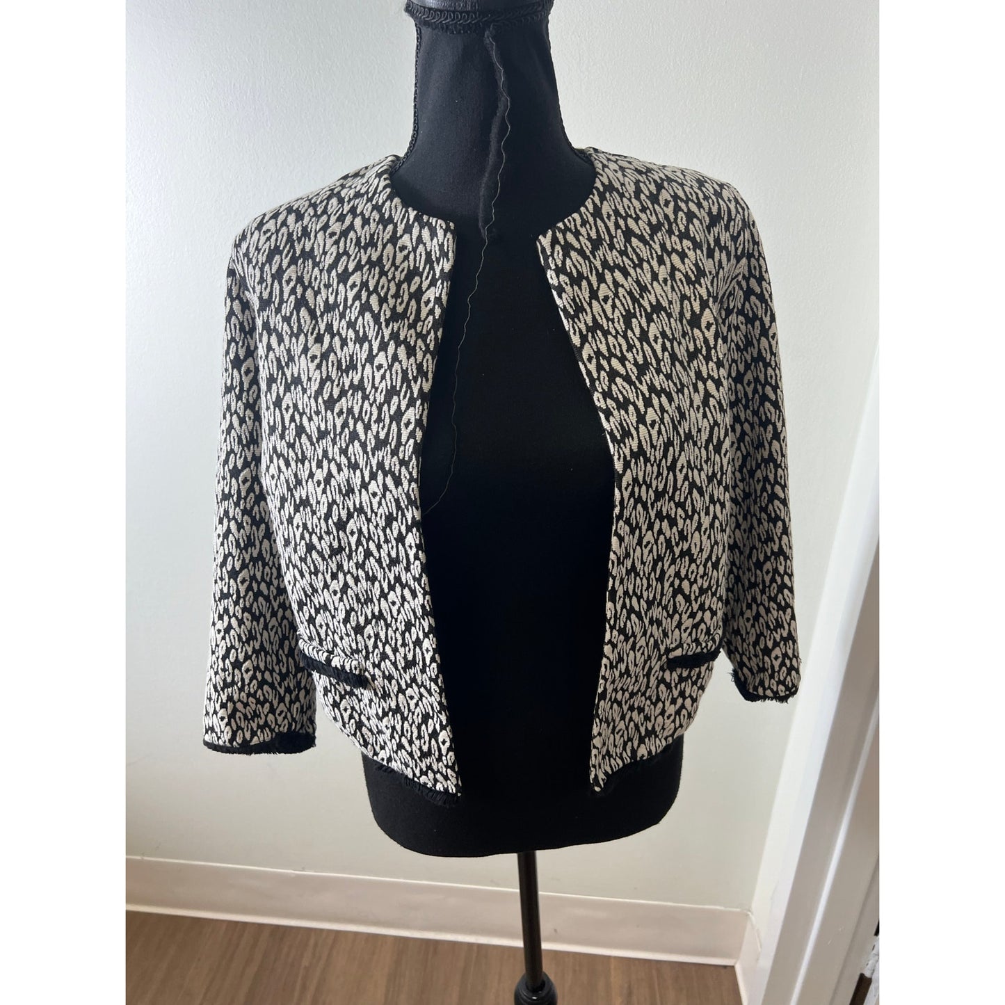 M&S Collection Black and White Pattern Blazer size medium or EU 38