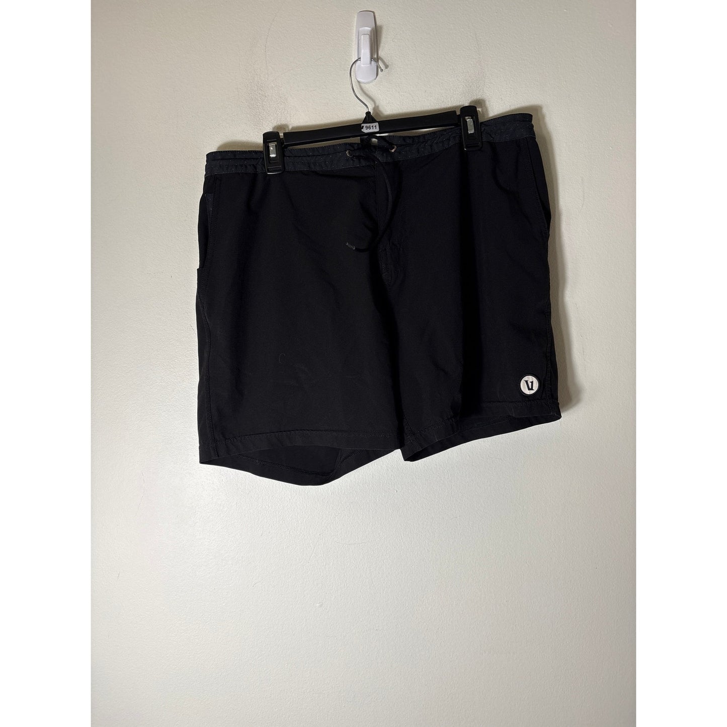 Men's  Black Vuori Hybrid Shorts Sz 36