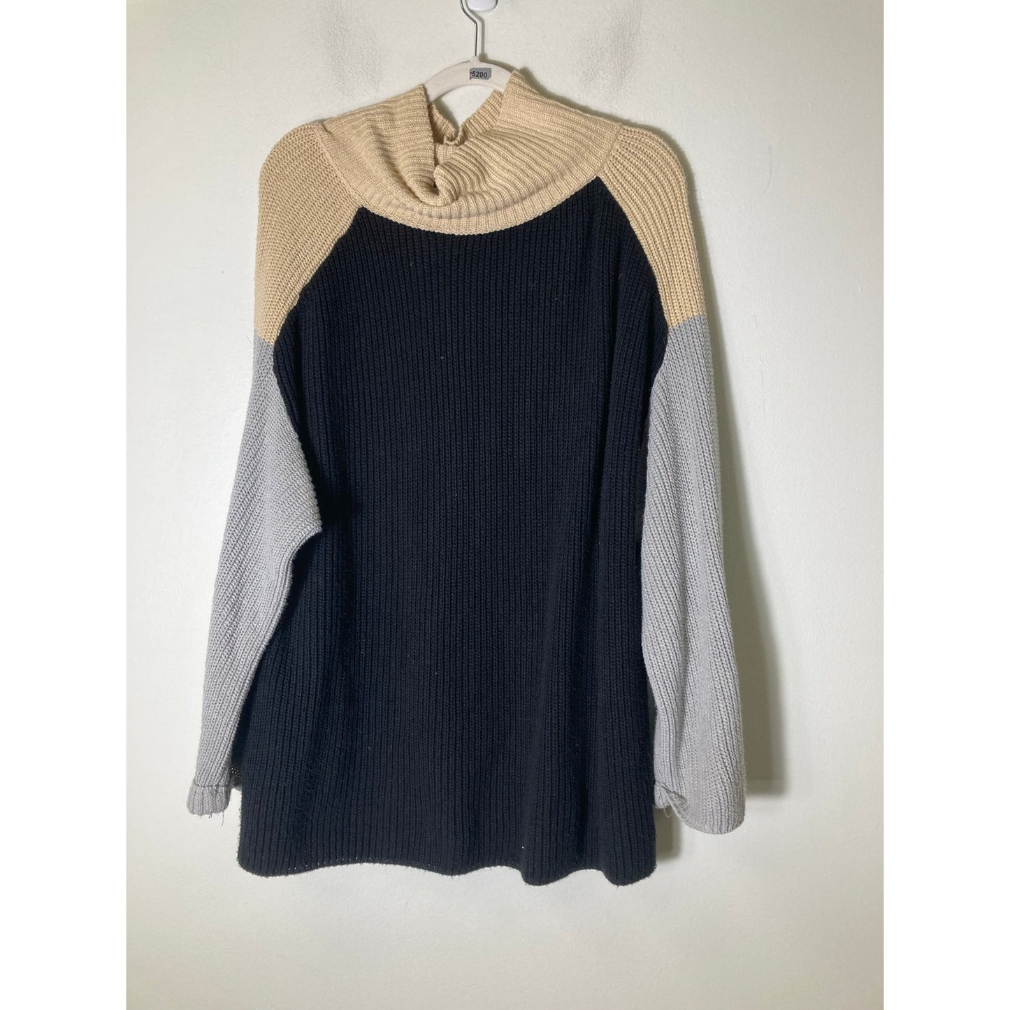 Suzy D. London Black Tan Color Block Long Sleeve Knit Sweater Sz M/L