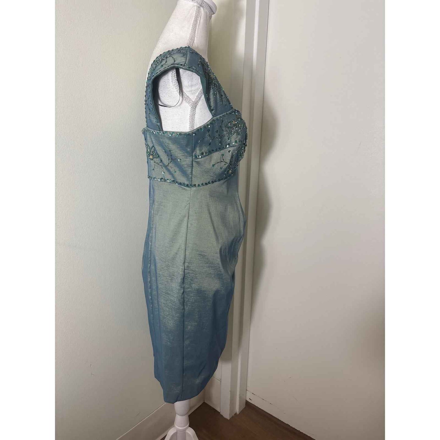 NWT Ignite Evenings Teal Beaded Ruched Knee Length Sheath Dress sz 10