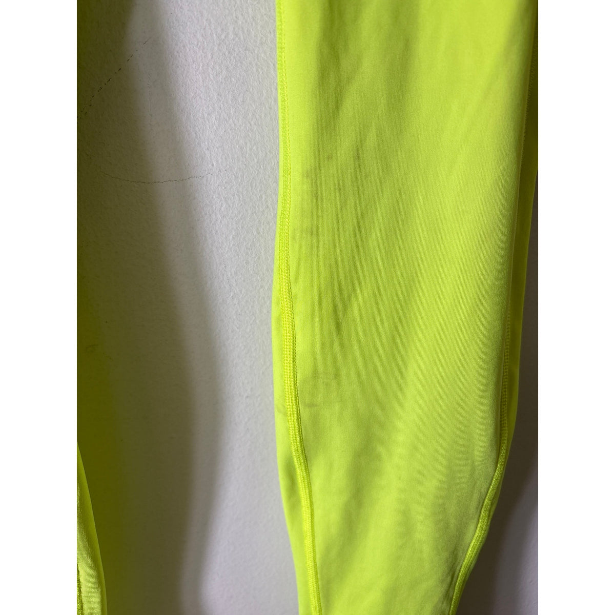 Lululemon Neon Yellow Athletic Leggings Sz 6