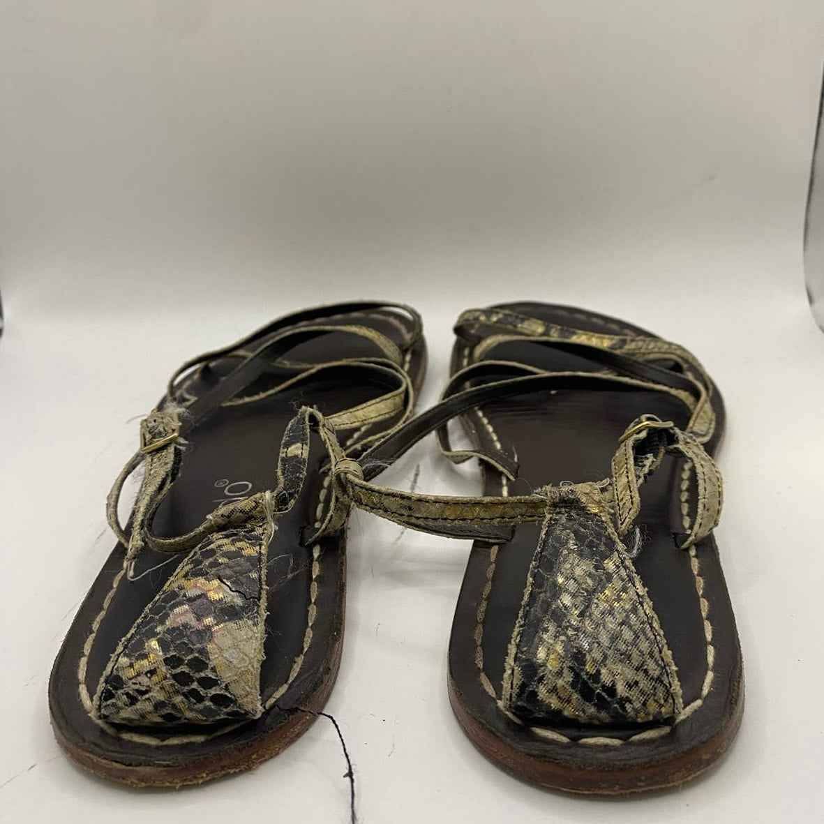 Bernardo Gold Snake Skin Strappy Flat Sandals Sz 8