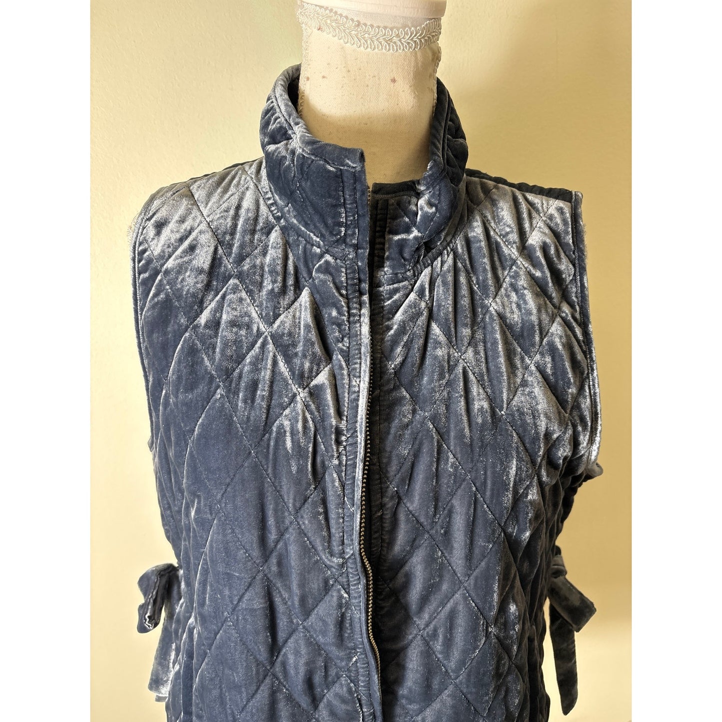NWT Banana Republic Blue Quilted Velour Vest Sz M