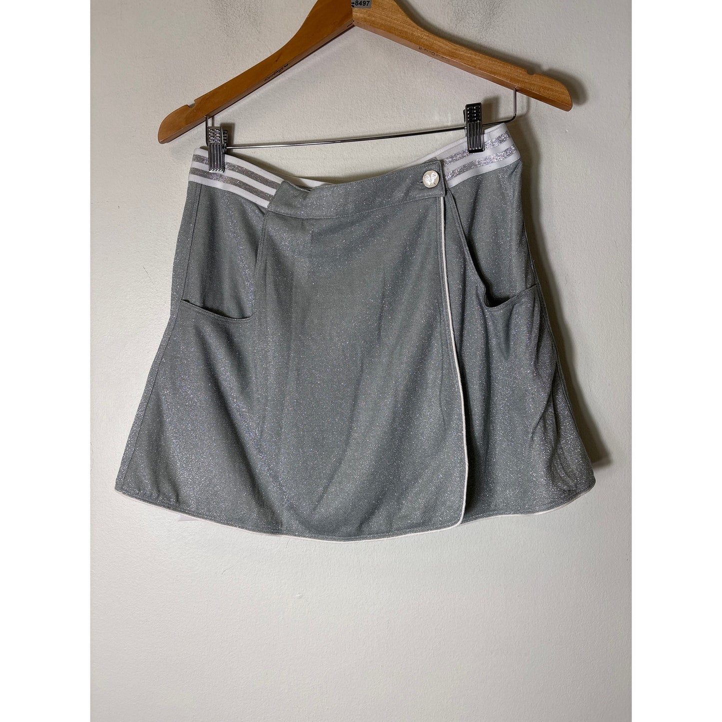NWT Buru Silver and White Reversible Tennis Skirt Sz M