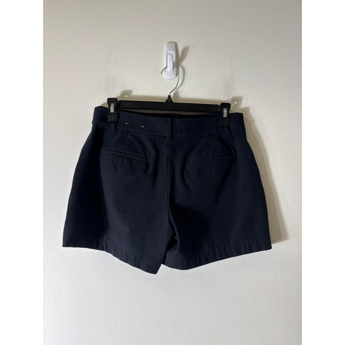 Ann Taylor Black Cotton Short Shorts Sz 4