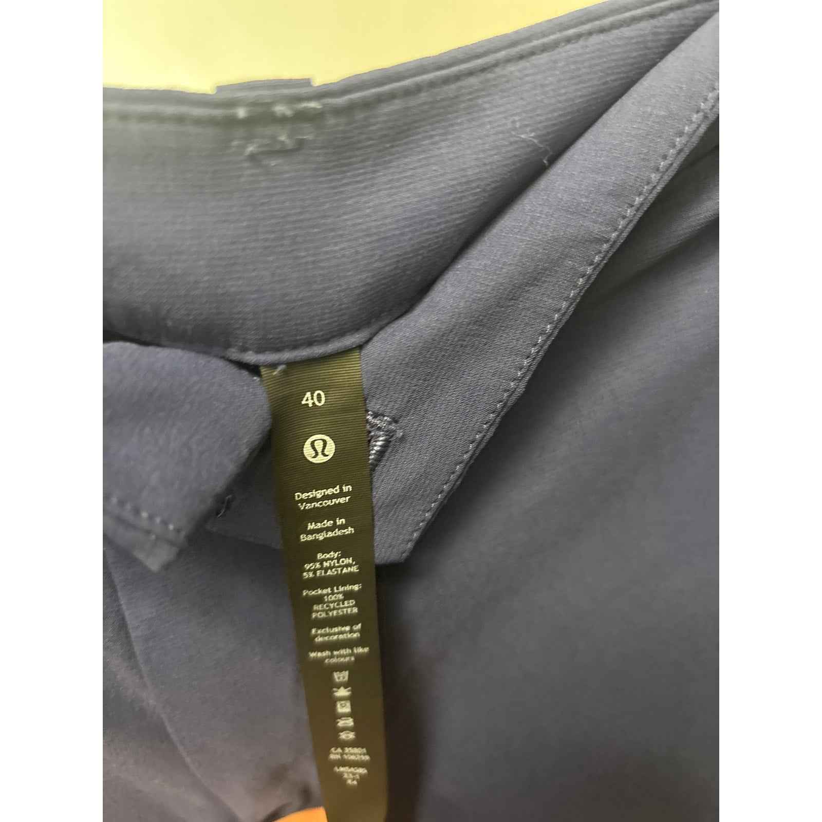 Men's Lululemon Navy Performance Pants Sz 40