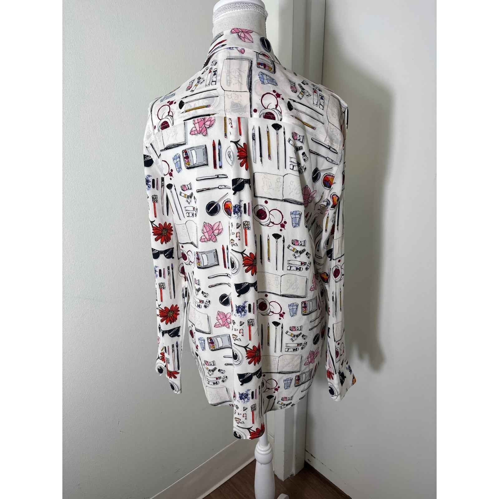 Equipment Femme White Art Print Long Sleeve Silk Button Up Shirt Sz M