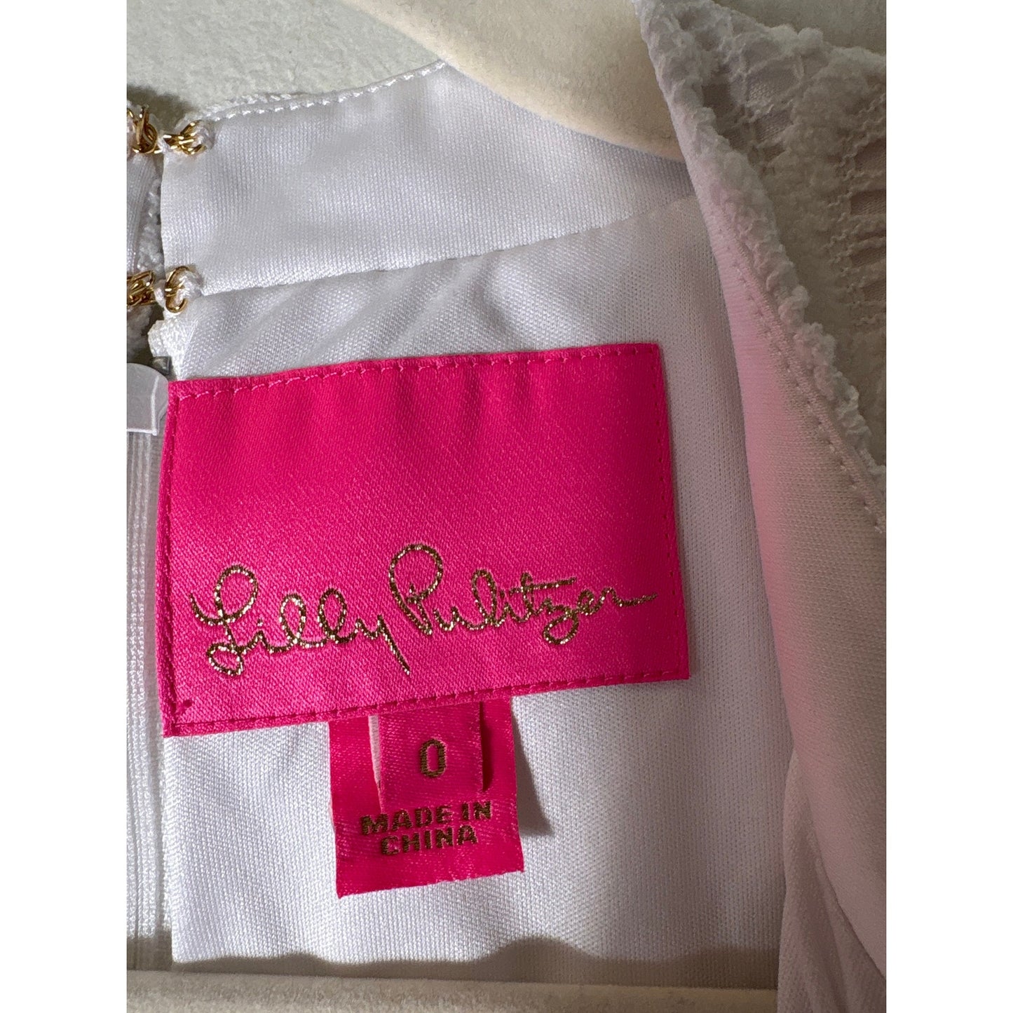 Lilly Pulitzer White 3/4 Bell Sleeve Lace V-Neck Knee Length Dress sz 0